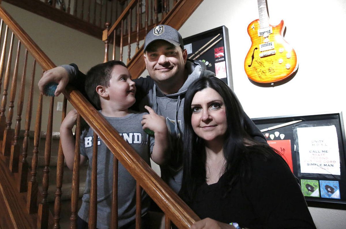 Les famílies de Las Vegas descriuen el joc d’espera per a la teràpia amb autisme